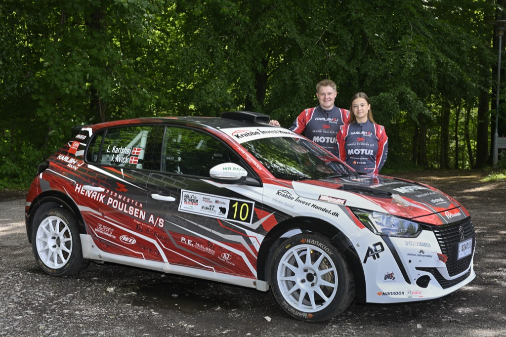 Det er denne bil, en Peugeot 208 i rallytrim, man vil kunne opleve til byfesten i Ejby lørdag den 21. juni.
(Foto: Michael Eisenberg)